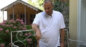 Uras Benlioğlu Kimdir ve Ne İş Yapıyor?