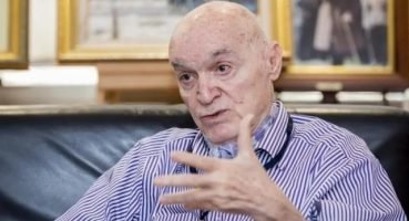 Hıncal Uluç Kimdi? Nasıl Bilinirdi?