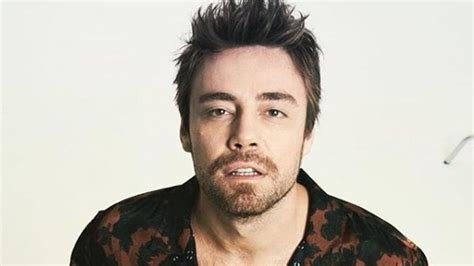 Murat Dalkılıç Müzik Kariyerinde Nasıl Başarılı Oldu? 2 Murat Dalkılıç Müzik Kariyerinde Nasıl Başarılı Oldu?