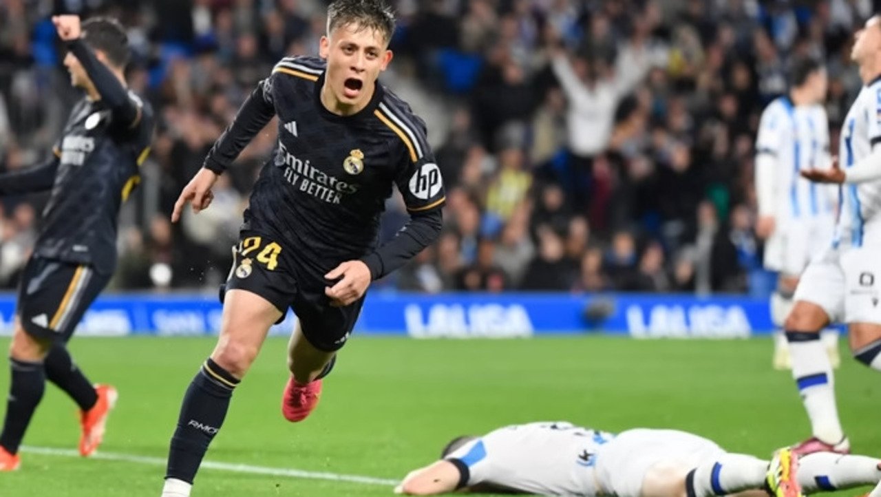 arda-gulerin-sevgilisi-kac-yasinda