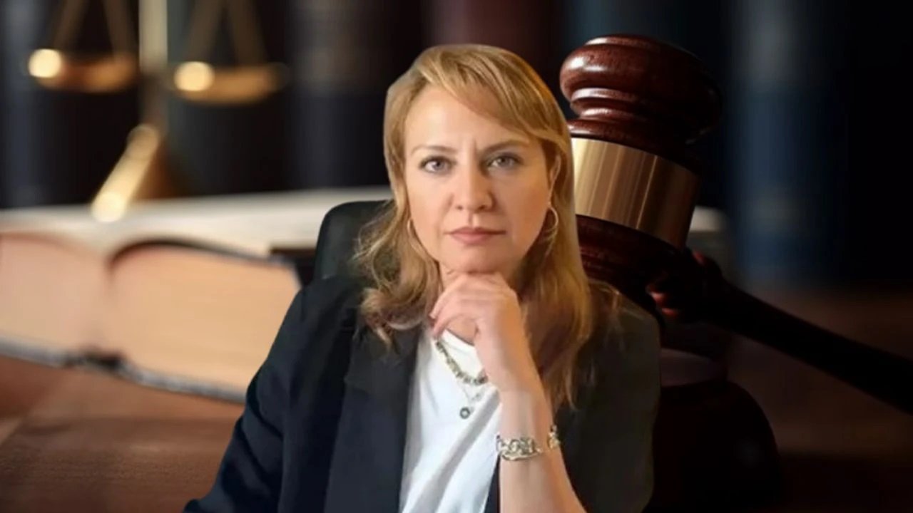 Ebru Özdemir Kimdir, Nerelidir, Kaç Yaşındadır? 7 ebru-ozdemir-kimdir