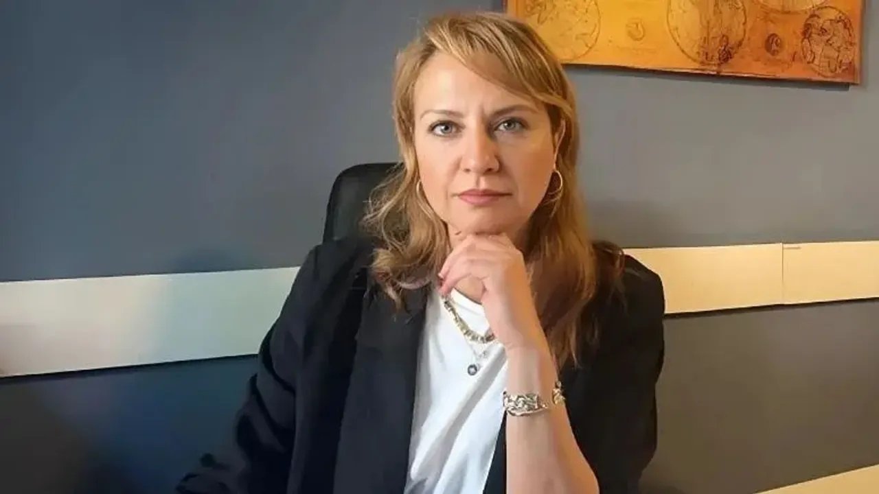 Ebru Özdemir Kimdir, Nerelidir, Kaç Yaşındadır? 5 ebru-ozdemir-kimdir