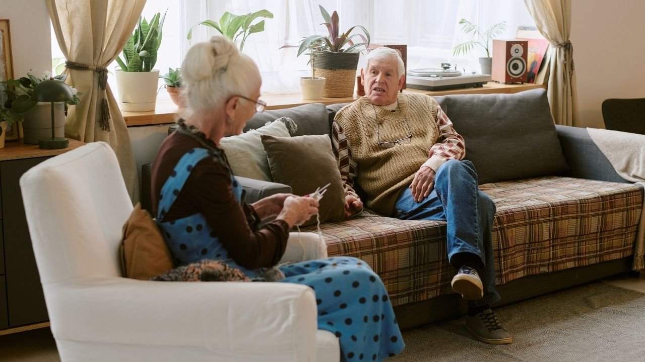 Emekli Bayram İkramiyesi İçin 17 Bin TL Teklifi Meclis’e Sunuldu 3 Emekli Bayram İkramiyesi Artışı Yasalaşır Mı?