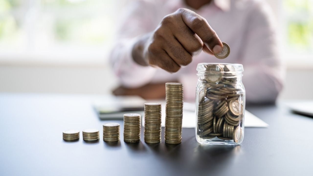 Emekli Bayram İkramiyesi İçin 17 Bin TL Teklifi Meclis’e Sunuldu 2 Emekli Bayram İkramiyesi Teklifi Ne İçeriyor?