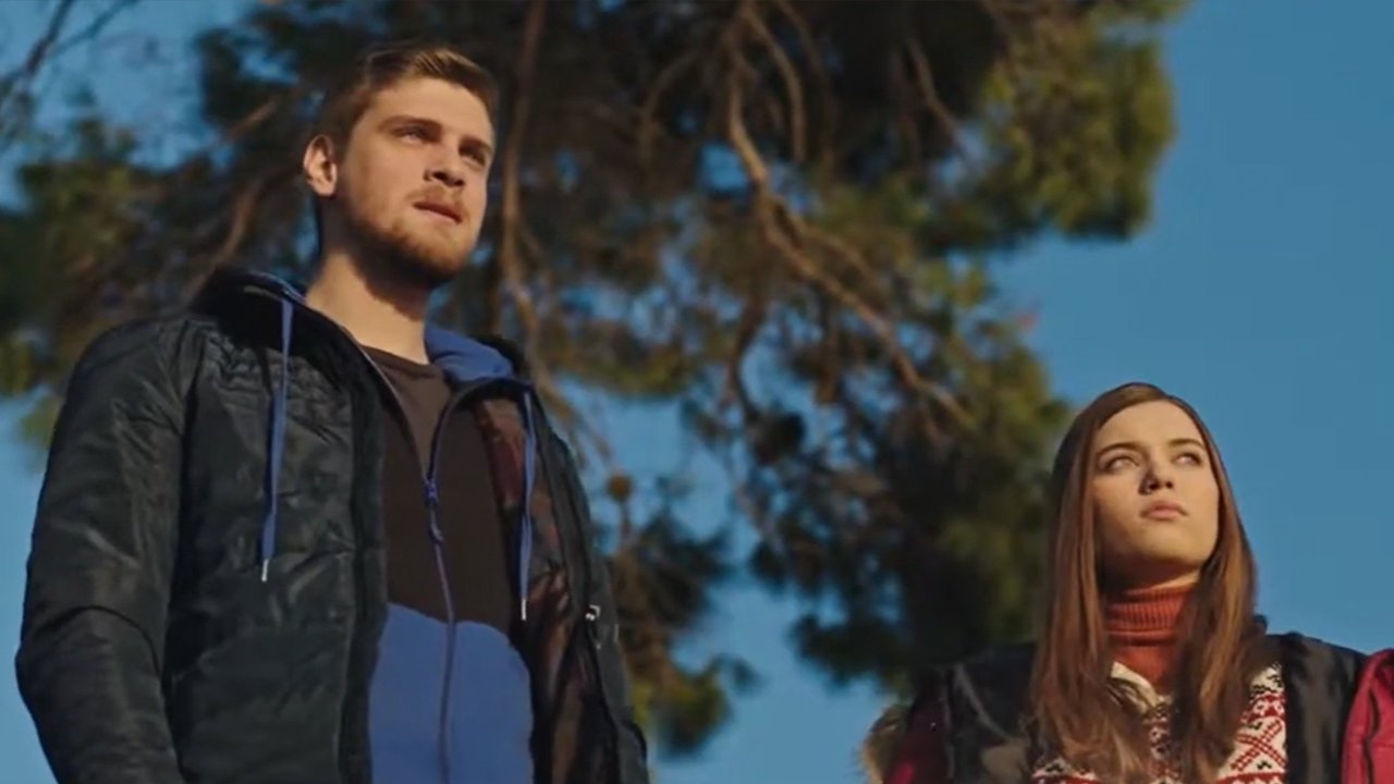 Fazilet Hanım ve Kızları Dizisi Oyuncuları Kimdir? Fazilet Hanım ve Kızları Dizisi Ne Anlatıyor? 25 fazilet-hanim-ve-kizlari-dizisi-oyunculari (11)
