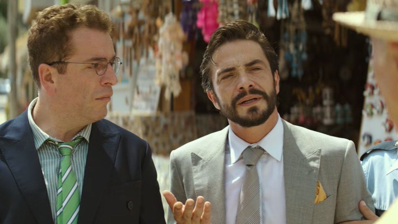 ailecek-saskiniz-filmi-oyunculari